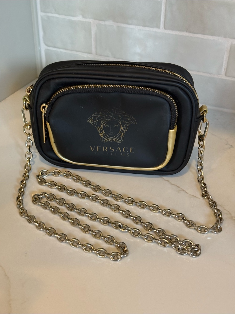 Versace Parfums Crossbody Black/ Gold Bag Medusa Small Purse
Chain Clutch Chic